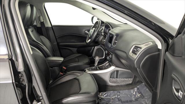 Used 2020 Jeep Compass Latitude image 19