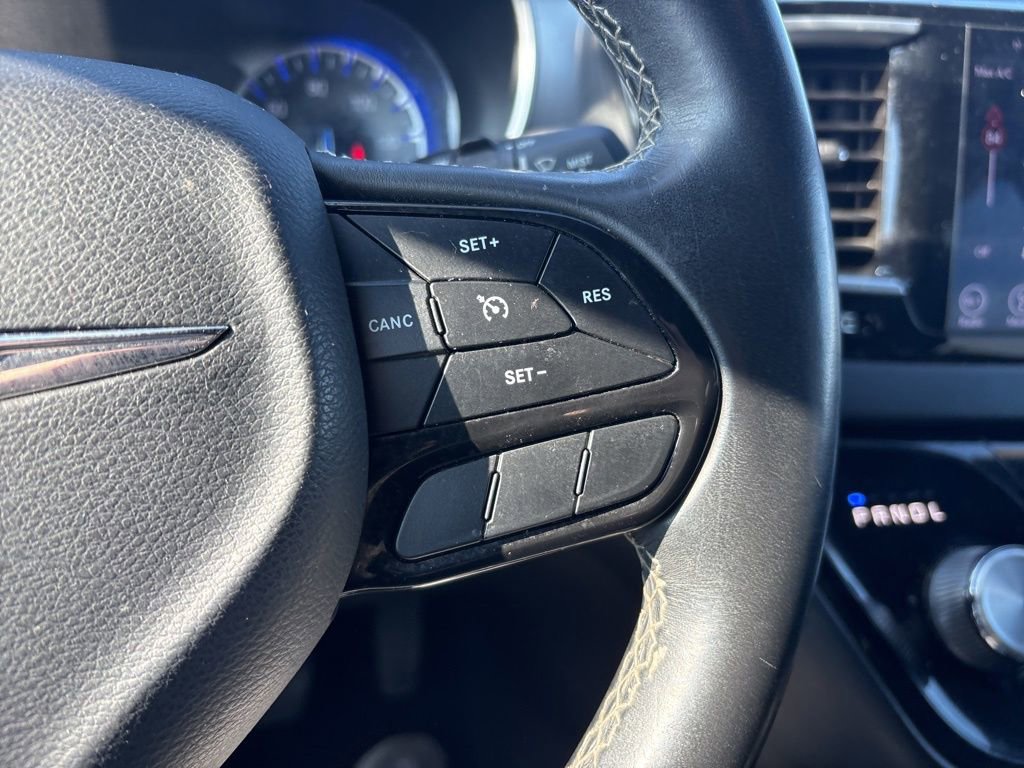 Used 2018 Chrysler Pacifica Touring Plus w/ S Appearance Package image 22
