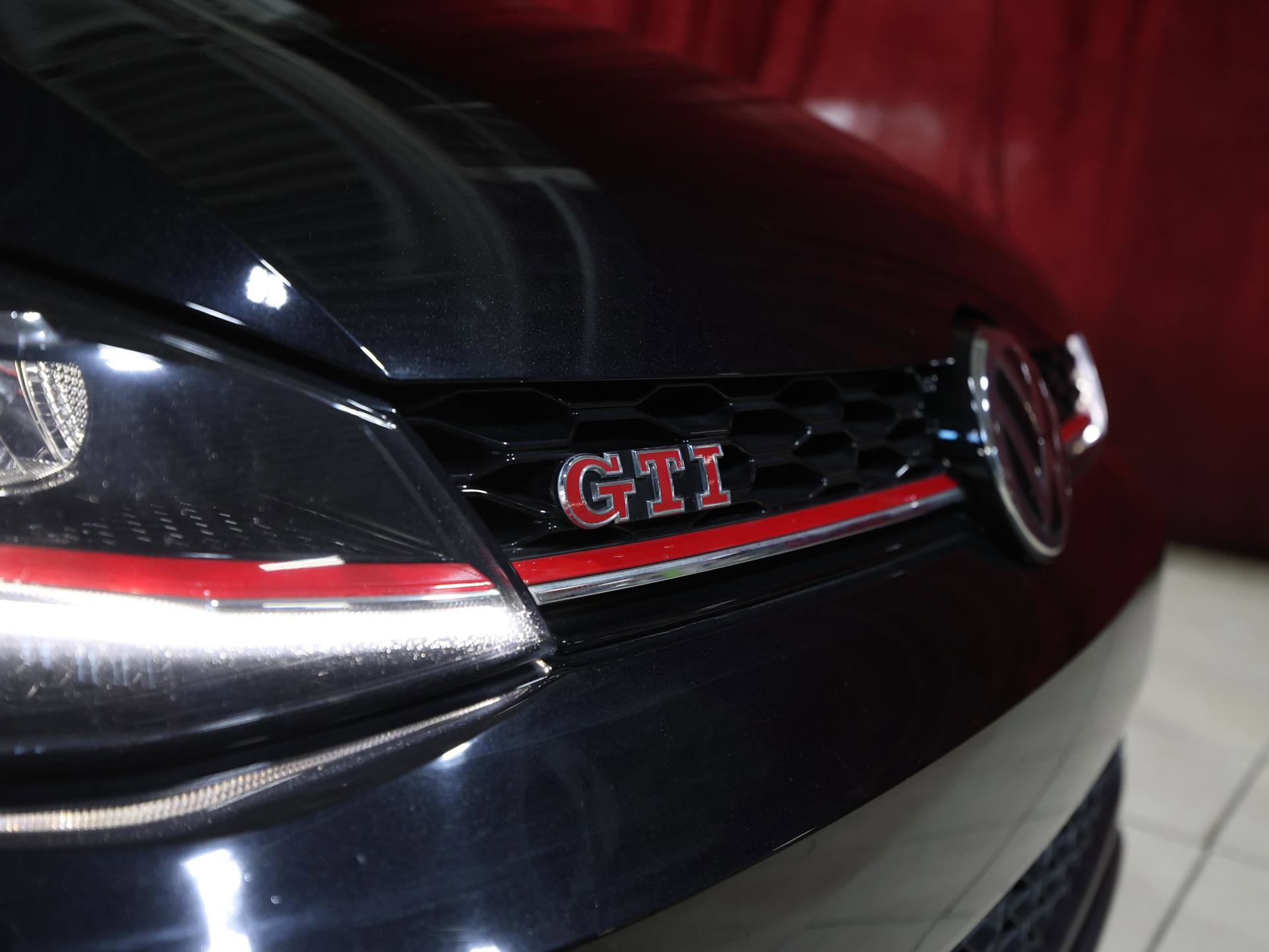 Used 2021 Volkswagen GTI Autobahn image 24