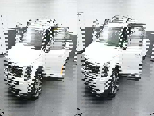 Used 2020 Kia Telluride S w/ S 8 Passenger Seating Package image 38