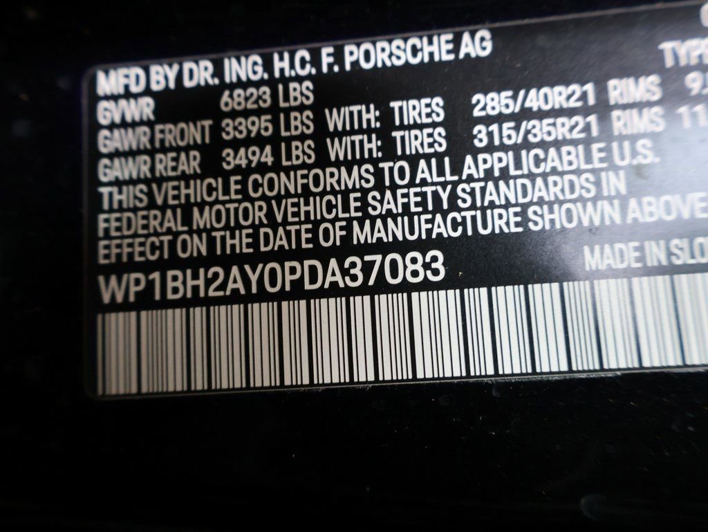 Certified 2023 Porsche Cayenne Turbo S AWD/4WD image 39