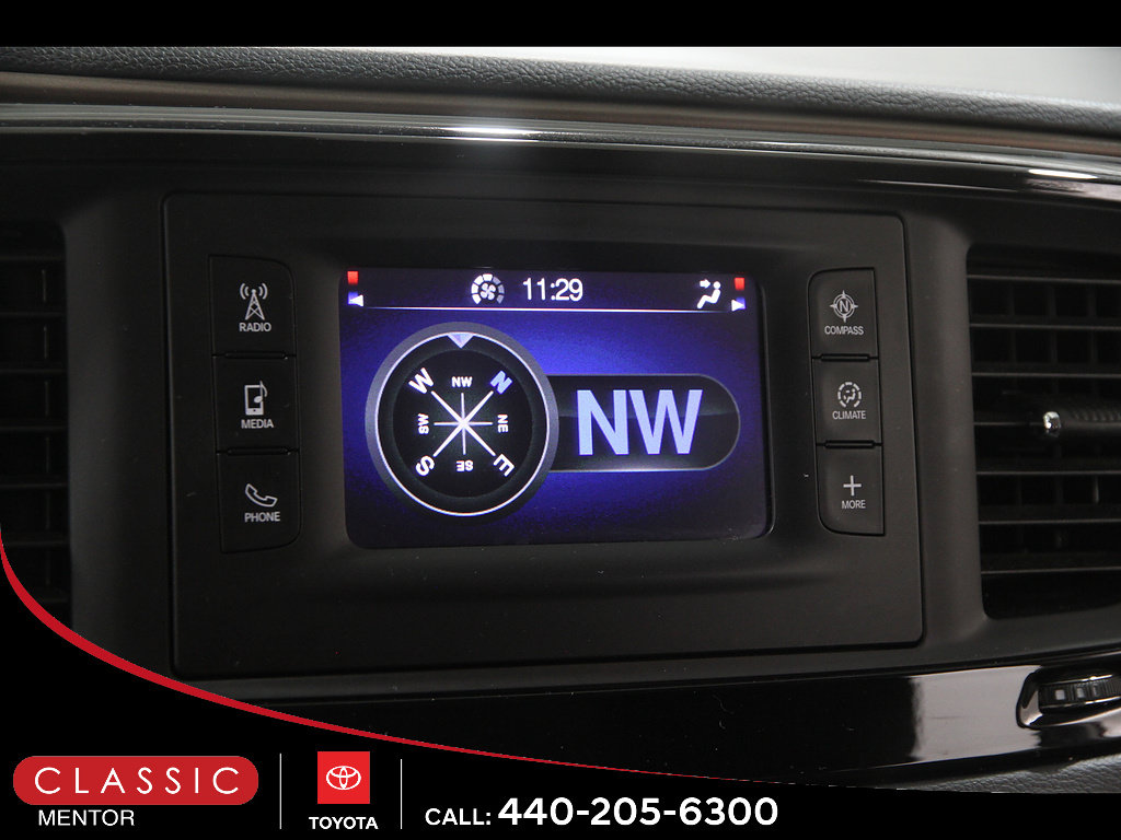 Used 2017 Chrysler Pacifica LX FWD image 12