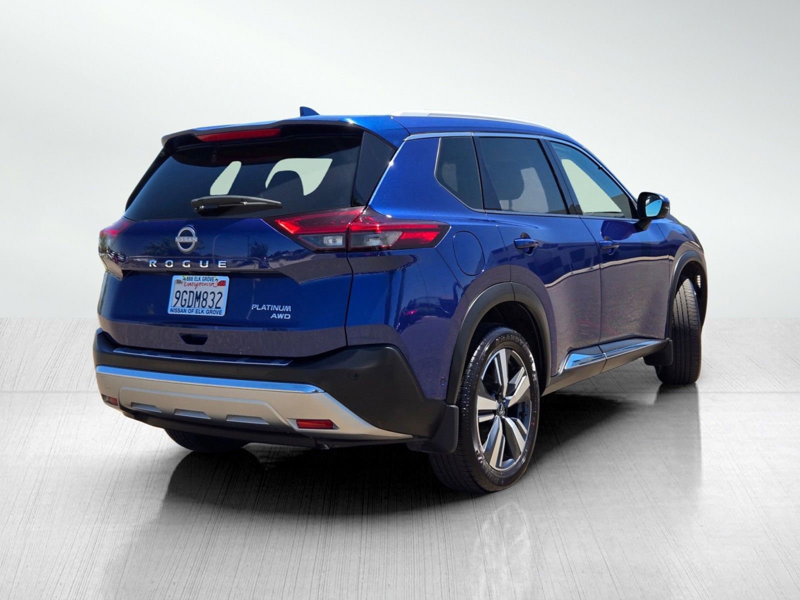 Used 2023 Nissan Rogue Platinum w/ Platinum Premium Package AWD/4WD image 4