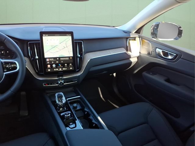 New 2026 Volvo XC60 B5 Plus w/ Protection Package Premier AWD/4WD image 14