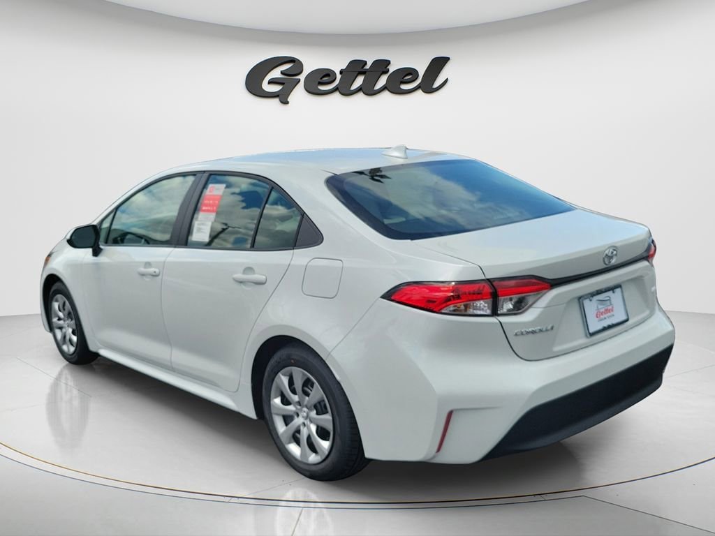 New 2026 Toyota Corolla LE FWD image 7