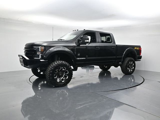 Used 2022 Ford F250 Lariat w/ Black Appearance Package image 5
