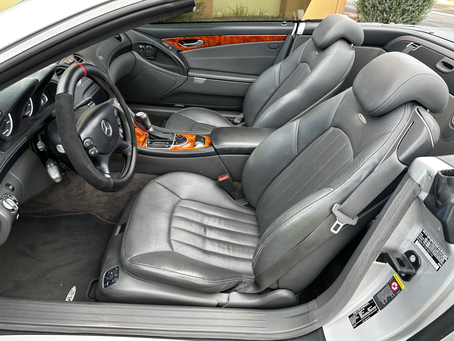 Used 2005 Mercedes-Benz SL 65 AMG image 39