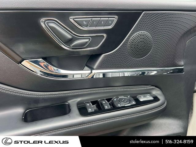 Used 2024 Lincoln Corsair AWD w/ Equipment Group 101A image 21