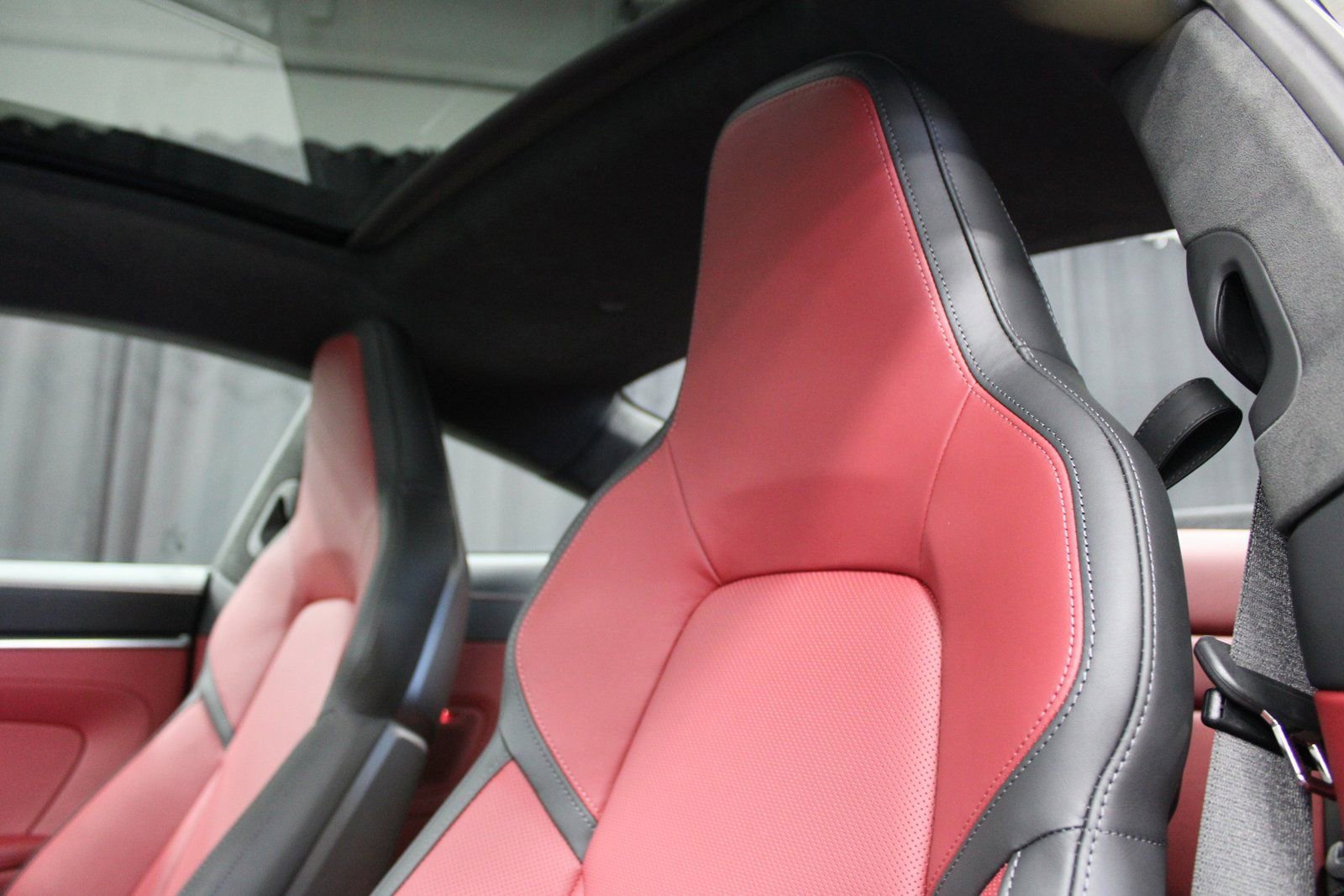 Used 2026 Porsche 911 Carrera 4 GTS image 21