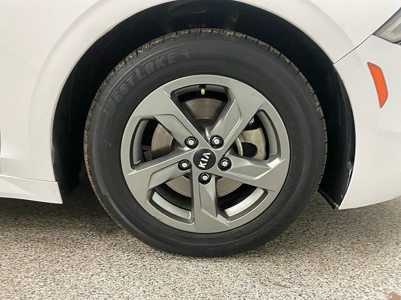 Used 2021 Kia K5 LXS image 22