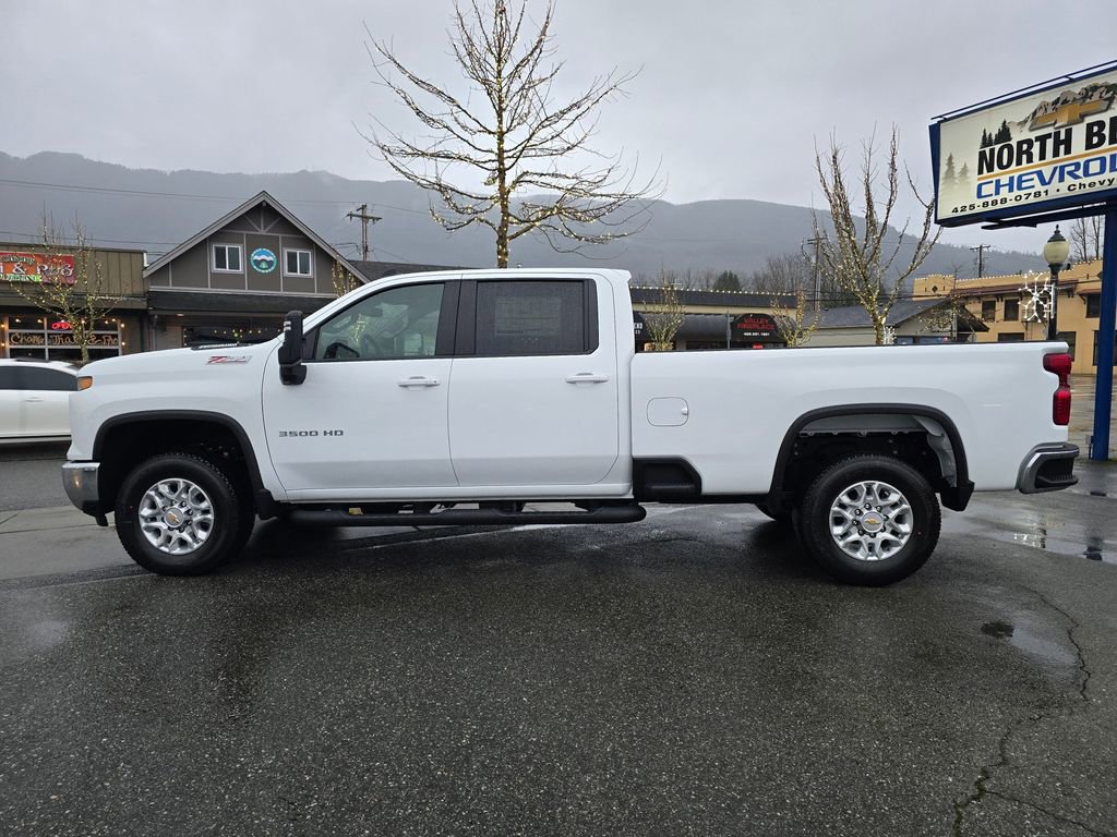 New 2026 Chevrolet Silverado 3500 LT w/ All Star Edition image 8
