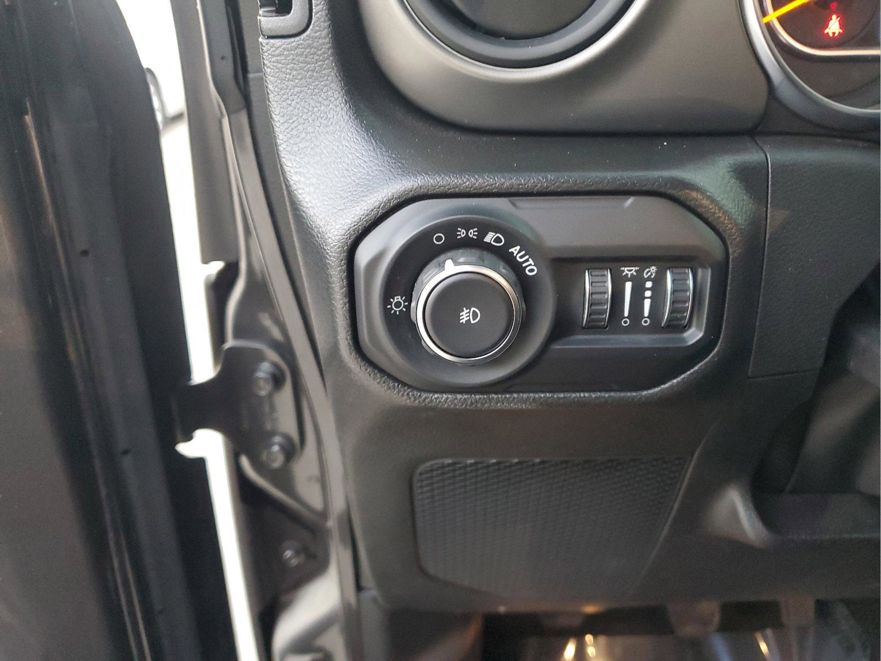 Used 2022 Jeep Wrangler Unlimited Sport w/ Sun And Sound Package image 29