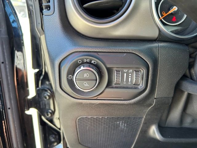 Used 2020 Jeep Gladiator Sport w/ Trailer Tow Package image 27