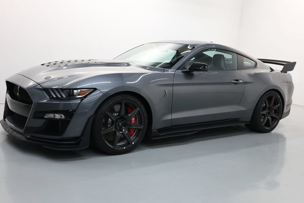 Used 2022 Ford Mustang Shelby GT500 w/ Carbon Fiber Track Pack RWD video 1