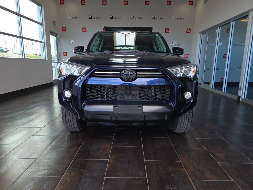 Used 2020 Toyota 4Runner Venture w/ Moonroof Package image 2