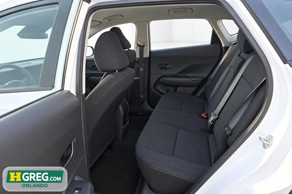 Used 2025 Hyundai Kona SE FWD image 12