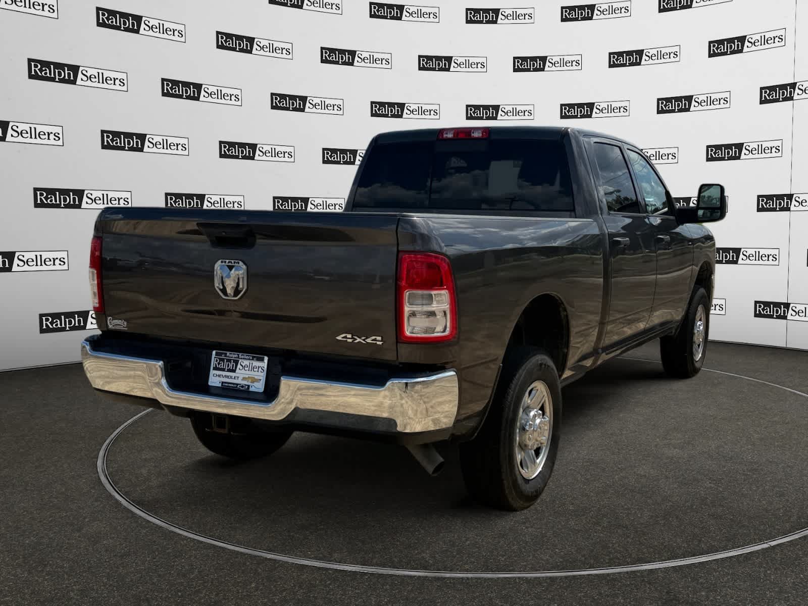 Used 2024 RAM 2500 Tradesman w/ Chrome Appearance Group AWD/4WD image 6