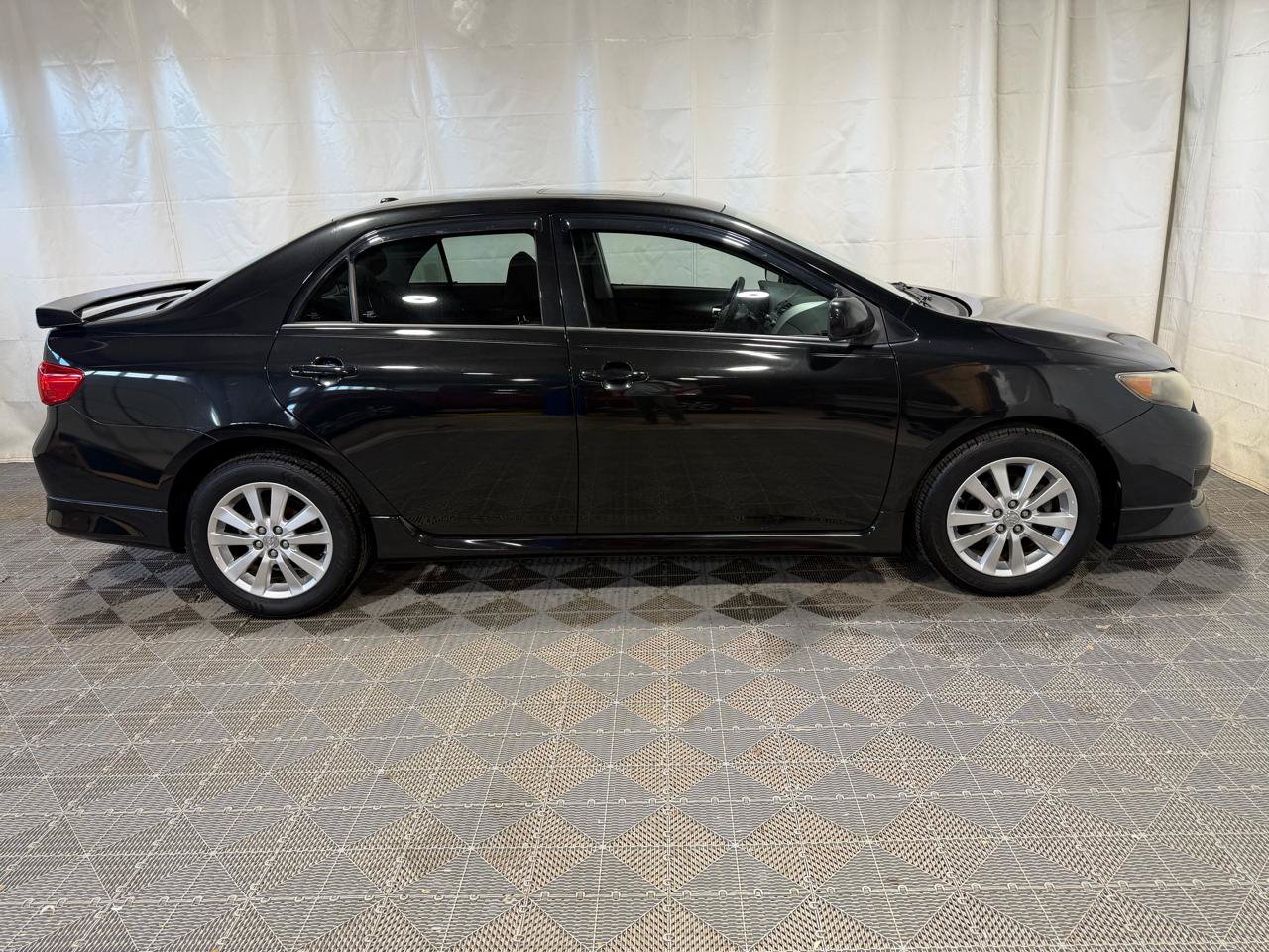 Used 2010 Toyota Corolla S FWD image 9