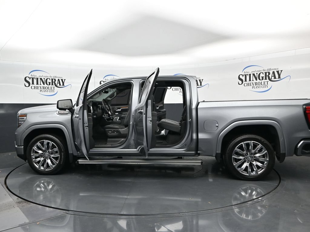 Used 2025 GMC Sierra 1500 Denali w/ Denali Reserve Package AWD/4WD image 37