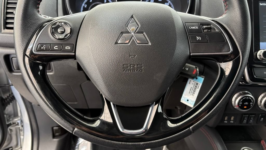 Used 2025 Mitsubishi Outlander Sport ES AWD/4WD image 34