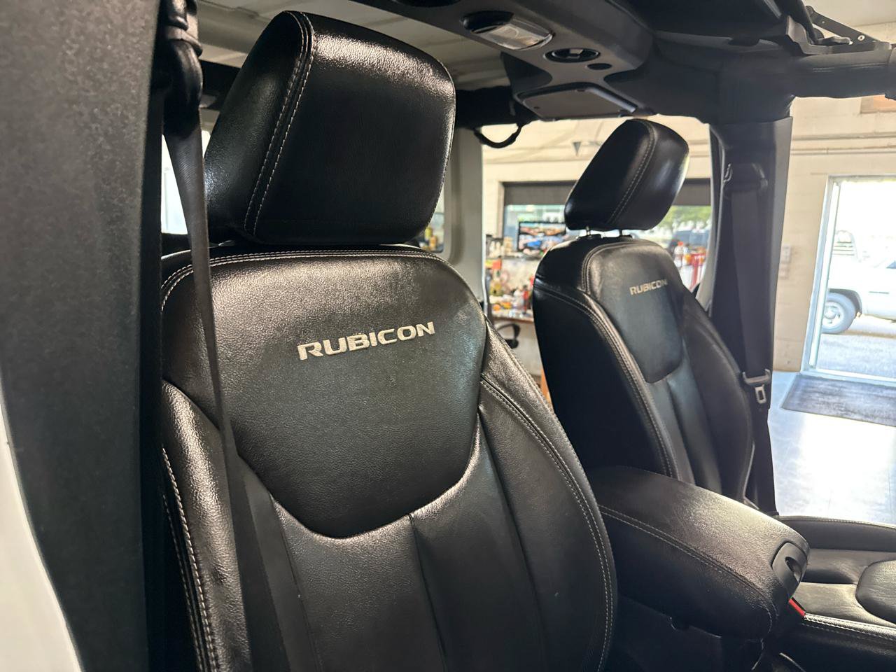 Used 2016 Jeep Wrangler Unlimited Rubicon AWD/4WD image 55