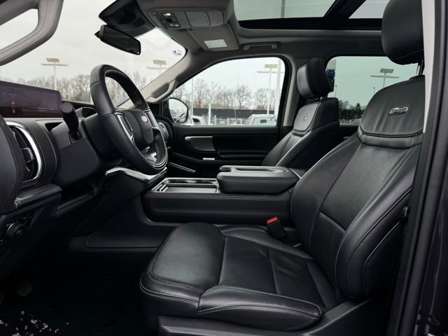 Used 2025 Ford Expedition Max Platinum image 22