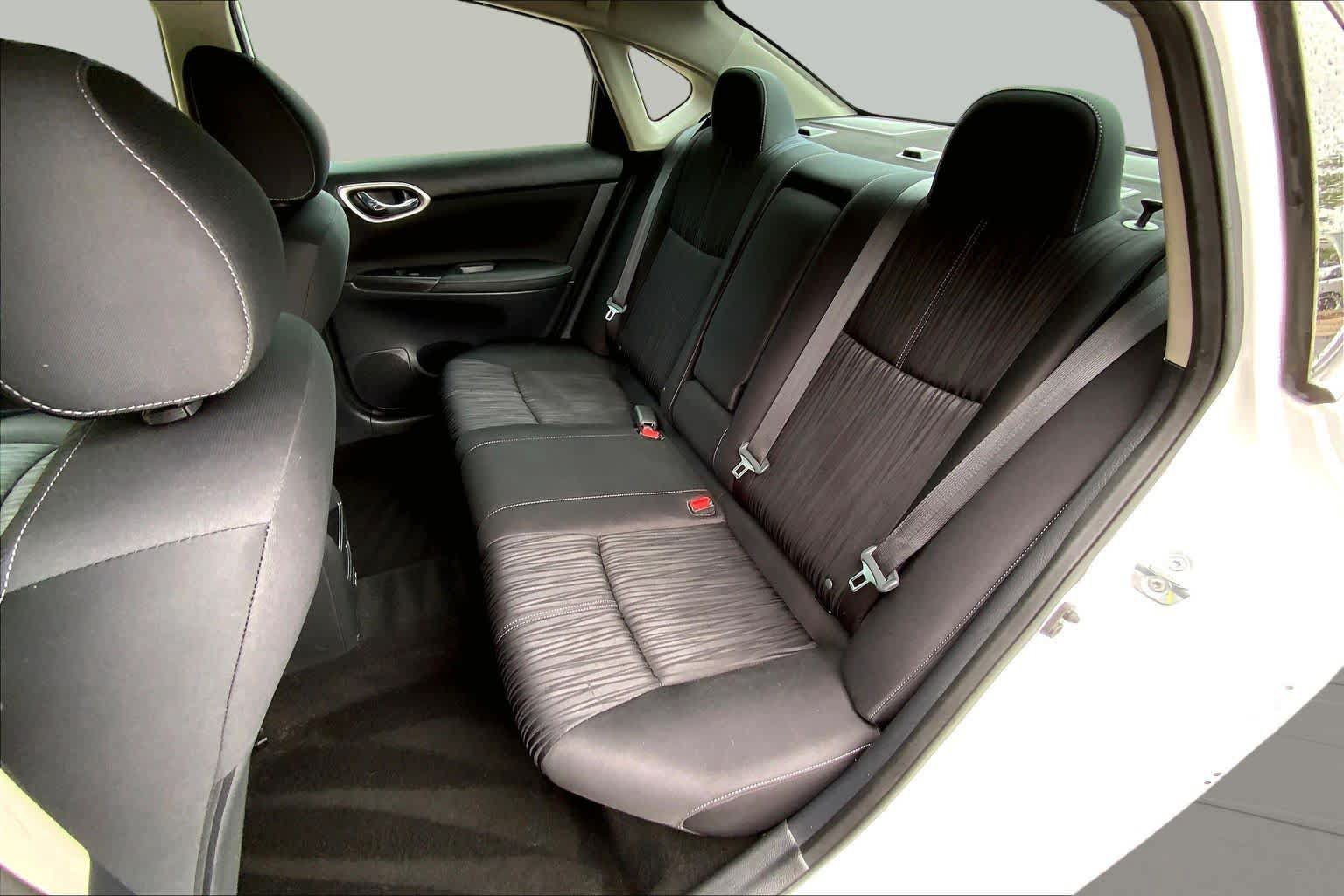 Used 2018 Nissan Sentra SV FWD image 17