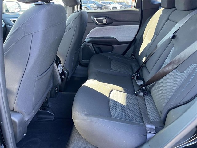 Used 2024 Jeep Compass Sport image 11