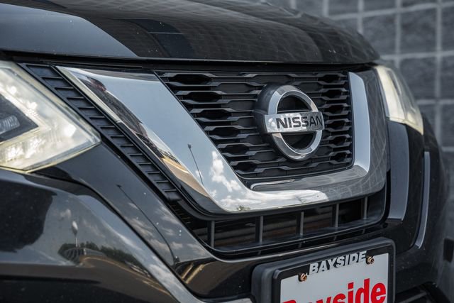 Used 2017 Nissan Rogue SV w/ Midnight Edition Package AWD/4WD image 14