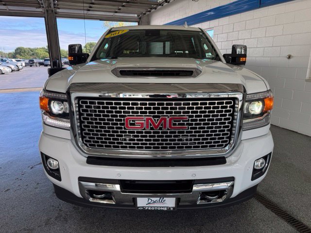 Used 2017 GMC Sierra 3500 Denali w/ Duramax Plus Package AWD/4WD image 3
