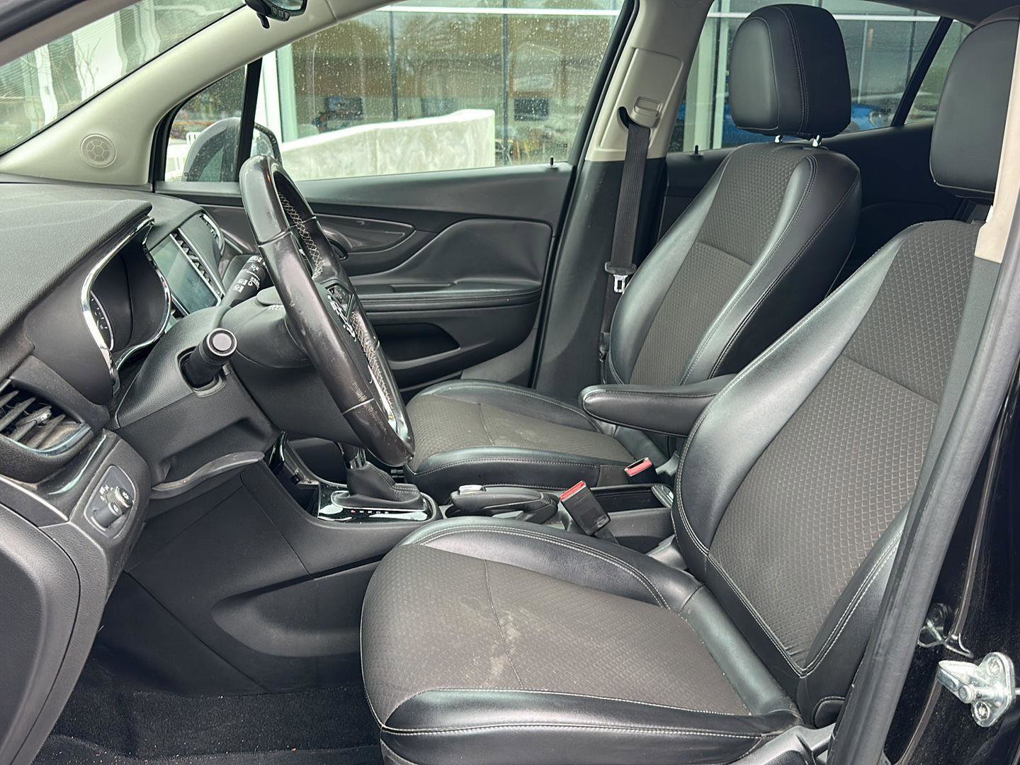 Used 2019 Buick Encore Preferred w/ Safety Package AWD/4WD image 9