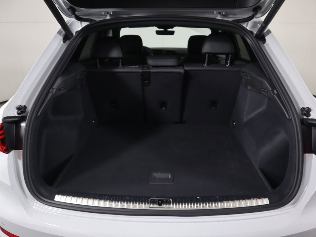 Certified 2025 Audi Q3 2.0T Premium w/ Convenience Package image 28