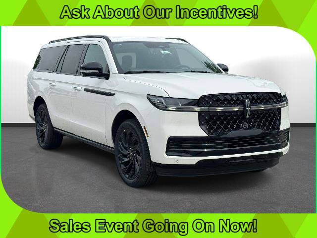 New 2026 Lincoln Navigator L Reserve w/ Jet Appearance Package AWD/4WD image 1