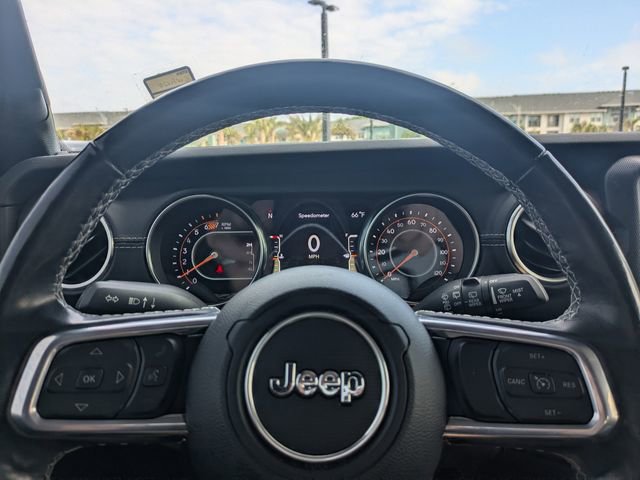 Used 2021 Jeep Wrangler Unlimited Sahara AWD/4WD image 26