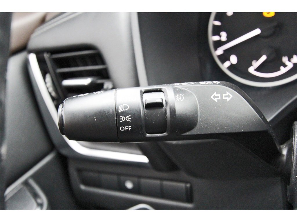 Used 2021 Nissan Rogue SL w/ Premium Package image 12