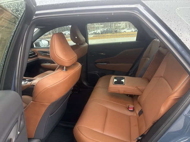 Used 2025 Toyota Crown Signia image 16