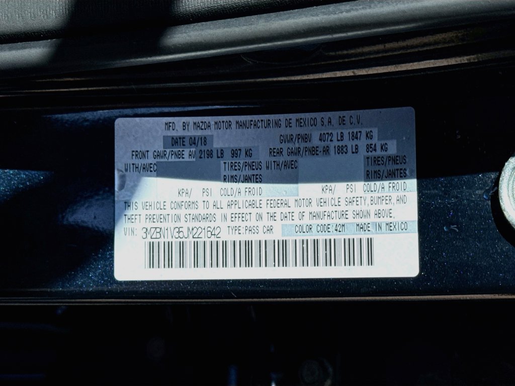 Used 2018 MAZDA MAZDA3 Touring FWD image 40