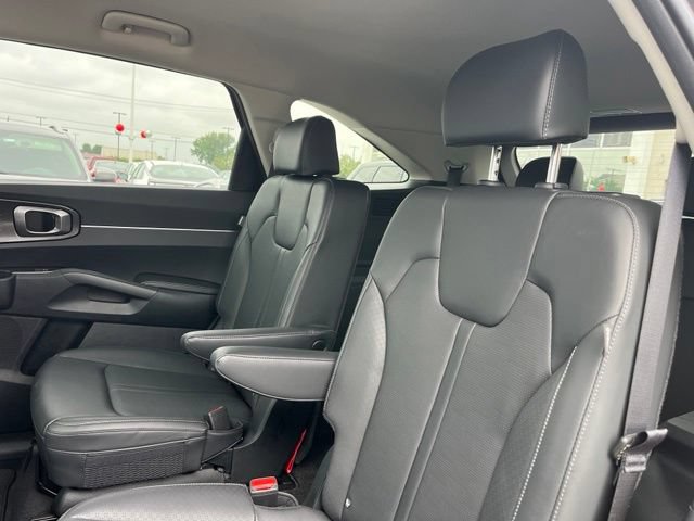 Certified 2025 Kia Sorento EX FWD image 38