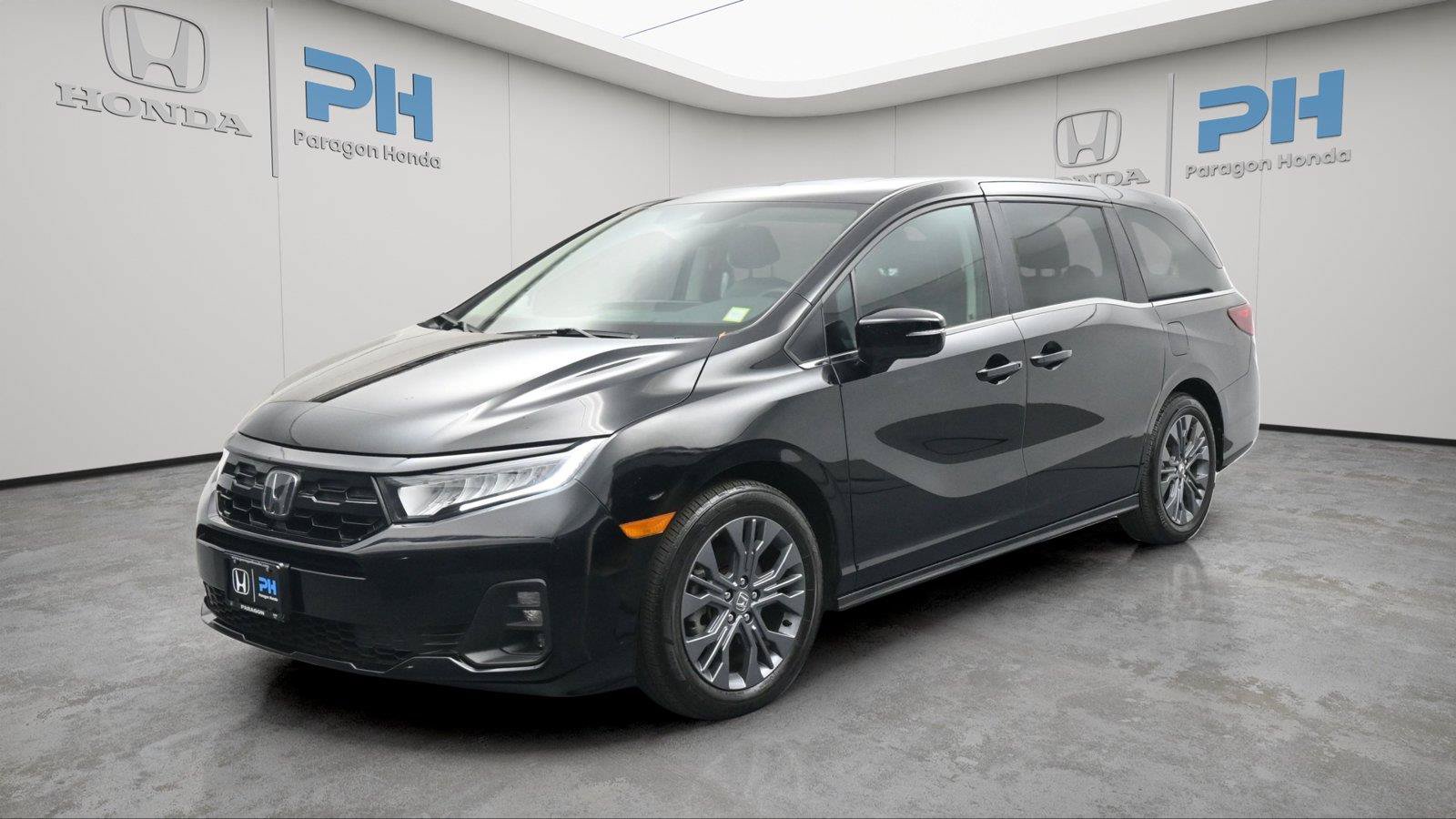 Certified 2025 Honda Odyssey Touring image 1