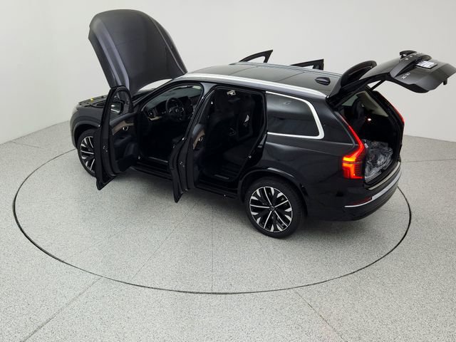 New 2026 Volvo XC90 B6 Plus w/ Protection Package Premier image 37