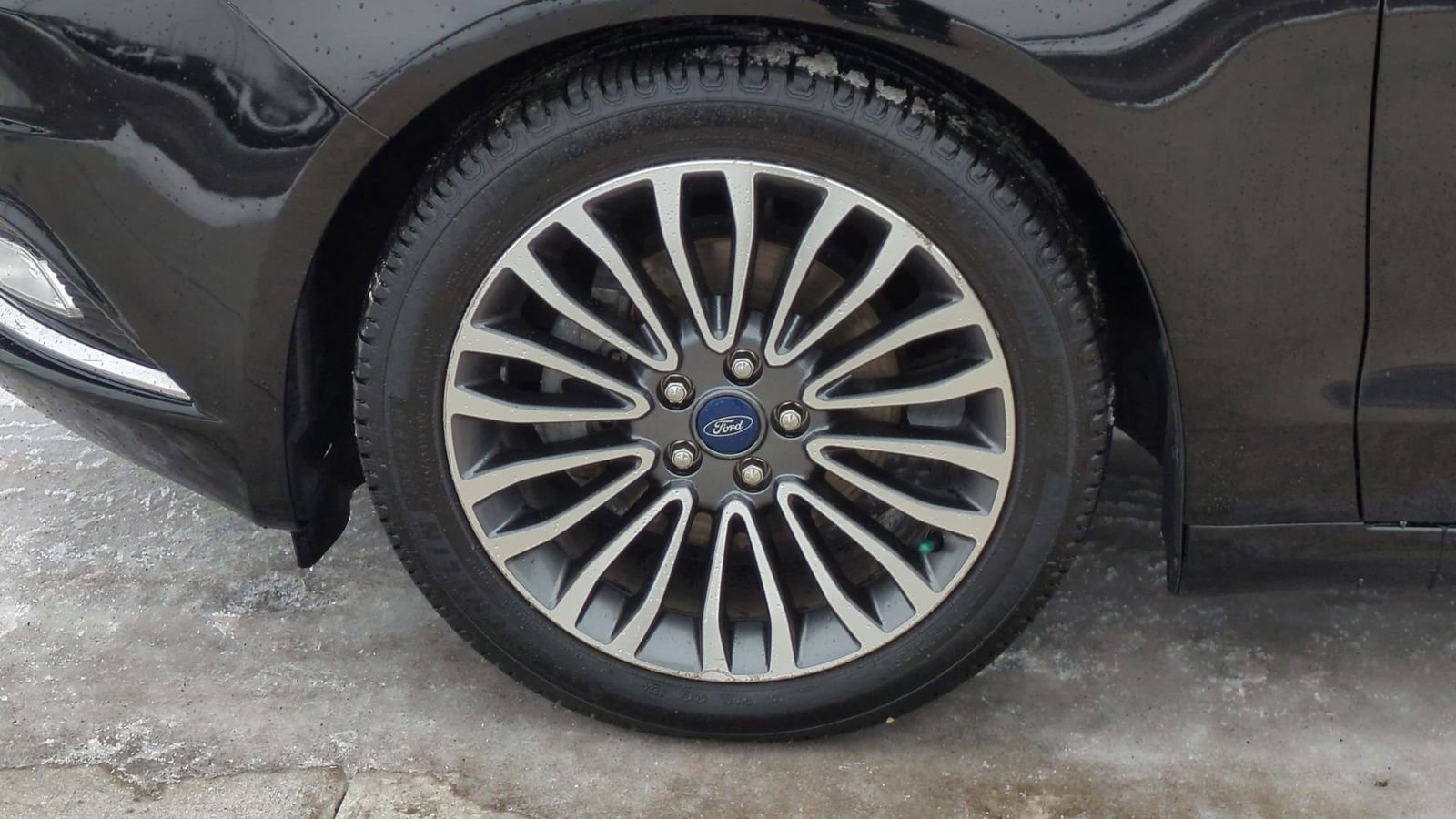 Used 2018 Ford Fusion Titanium image 13