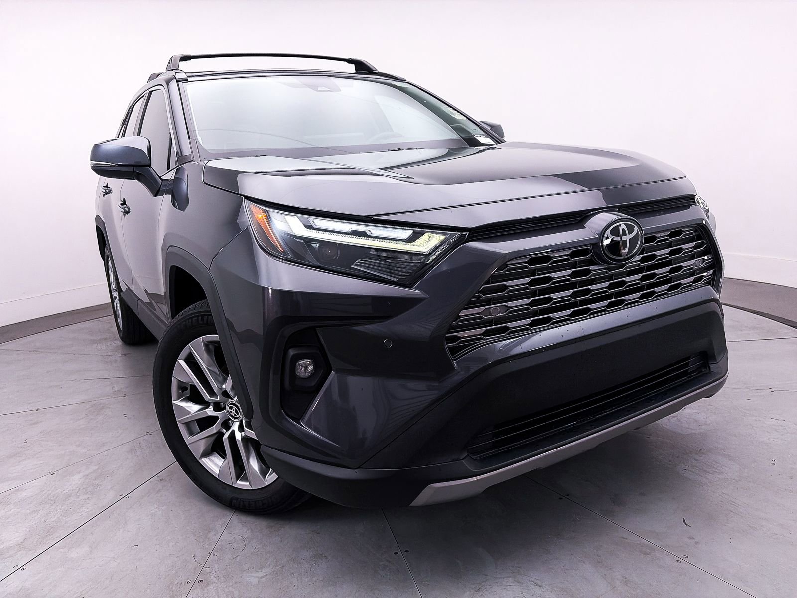 Used 2024 Toyota RAV4 Limited image 8