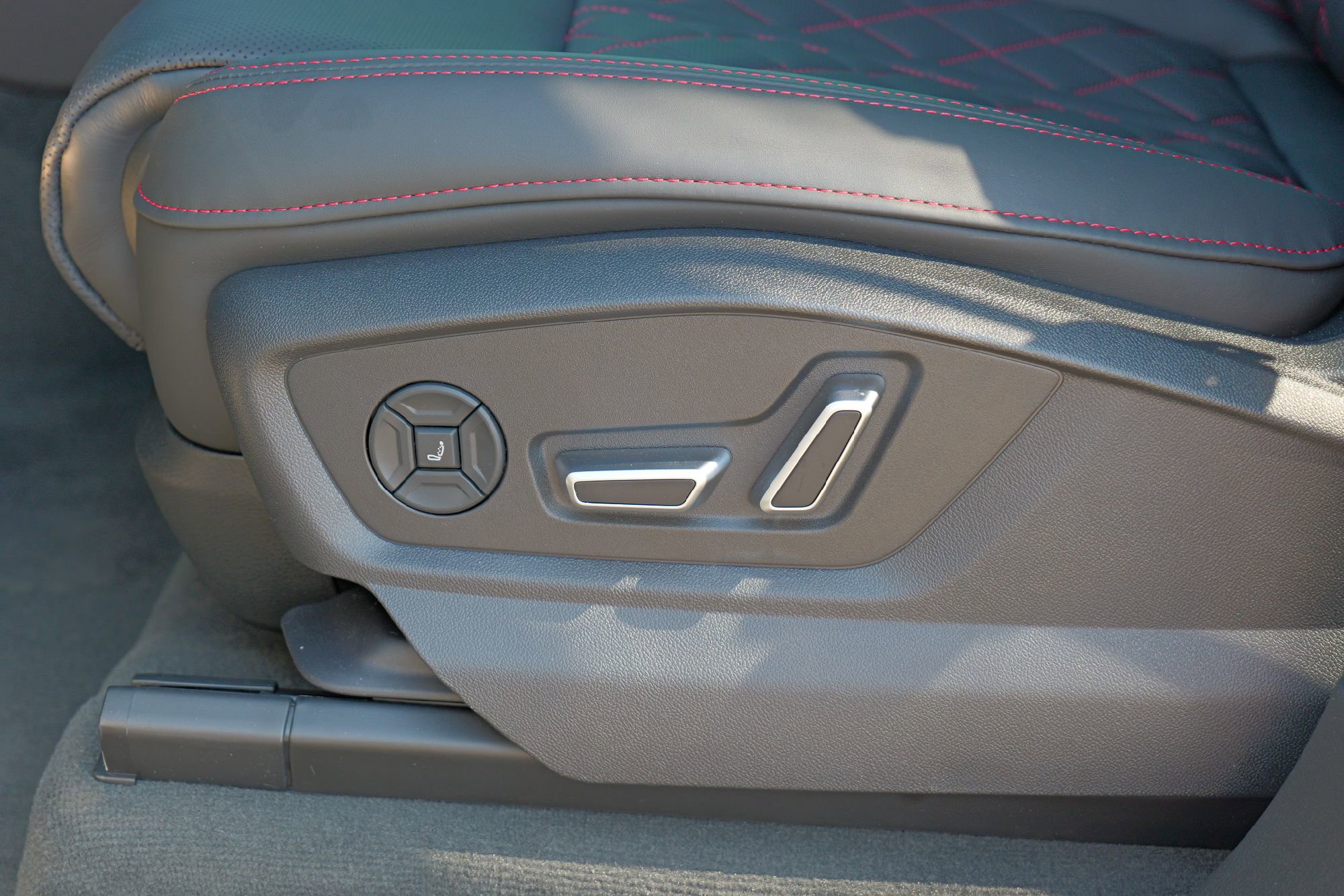 New 2026 Audi Q8 Prestige image 26