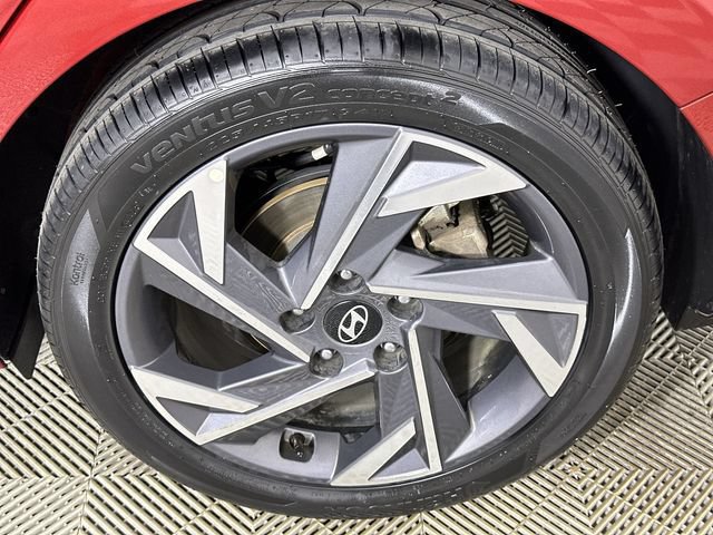 Used 2025 Hyundai Elantra SEL FWD image 34