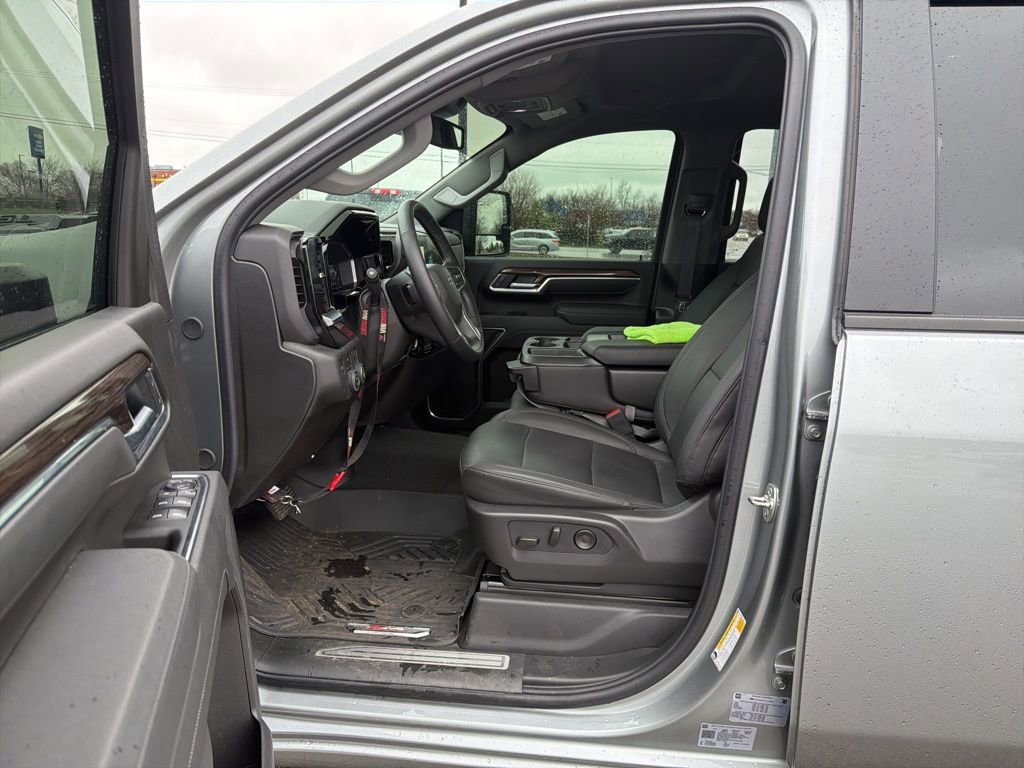 Used 2026 Chevrolet Silverado 2500 LT w/ Trail Boss Package image 6