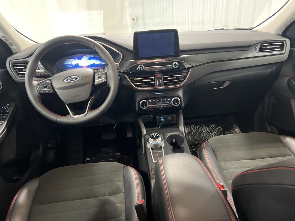 Used 2022 Ford Escape SEL w/ SEL Stealth AWD Package image 3