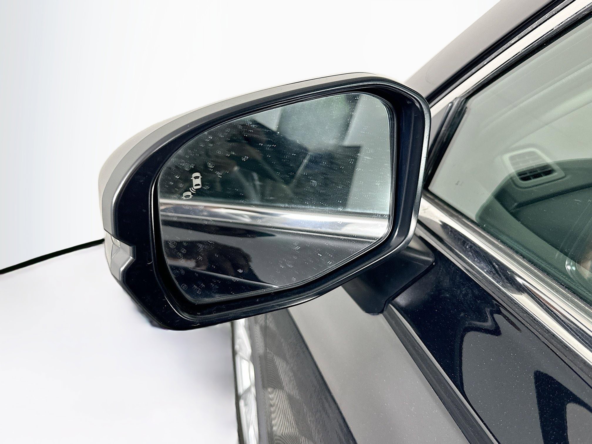 Used 2024 Honda CR-V EX-L image 16