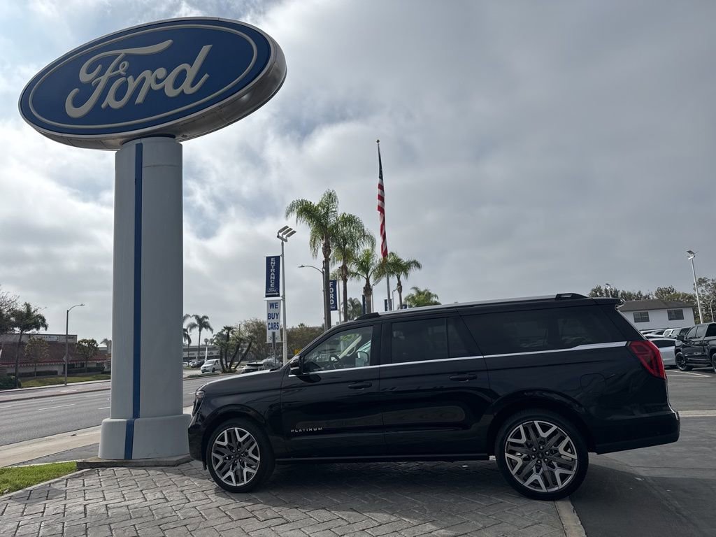Used 2025 Ford Expedition Max Platinum w/ Platinum Ultimate Package image 33