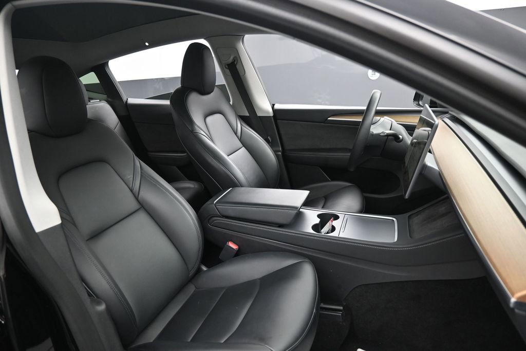 Used 2023 Tesla Model Y Long Range AWD/4WD image 29