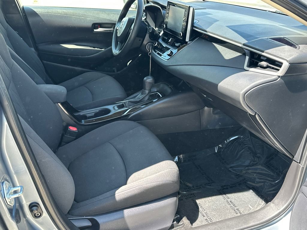 Used 2020 Toyota Corolla LE FWD image 7